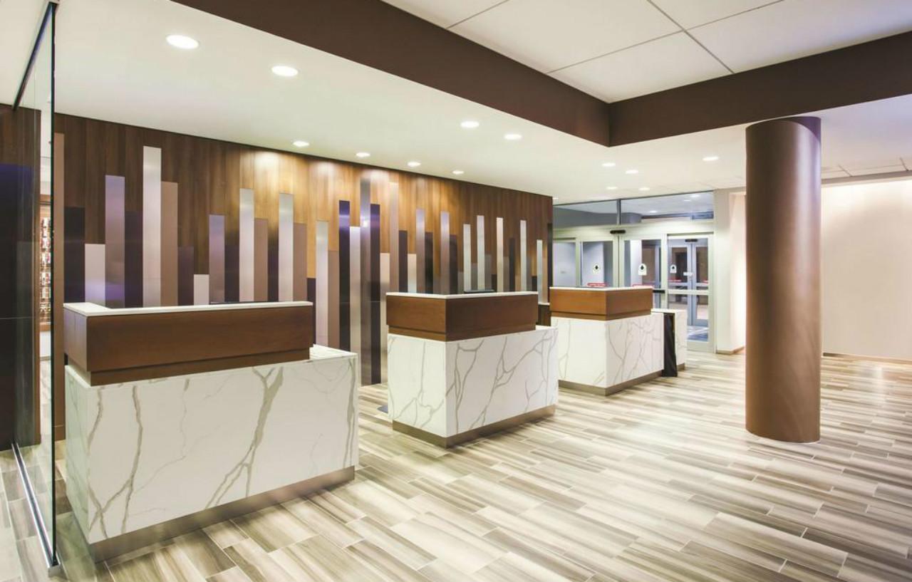 La Quinta Inn & Suites By Wyndham Chicago Downtown Exterior photo